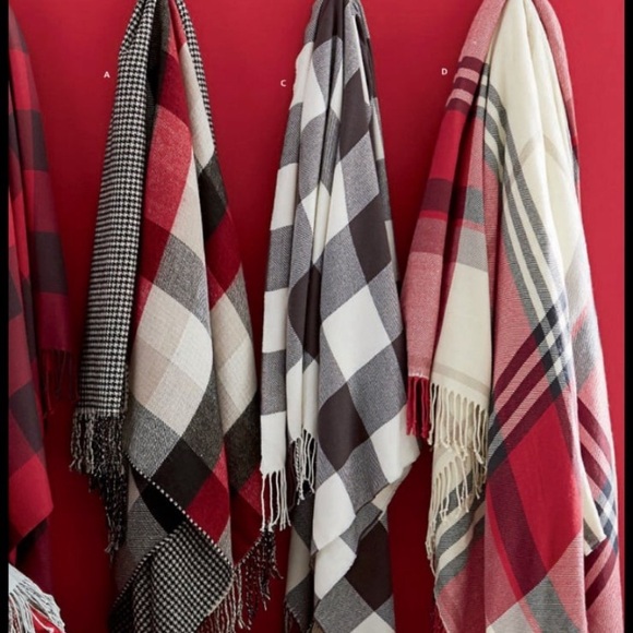 Pottery Barn 2017 Whittaker Throw Blanket - Picture 1 of 10